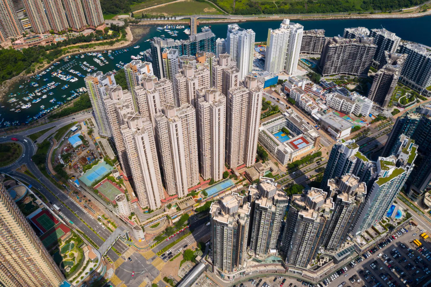 UAE Why Invest Through Advisory