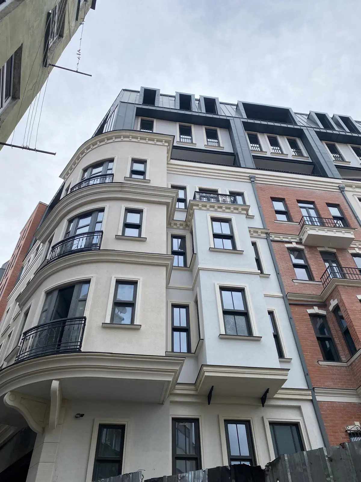 325d125d-325a-46d2-bb36-46f95371ec77